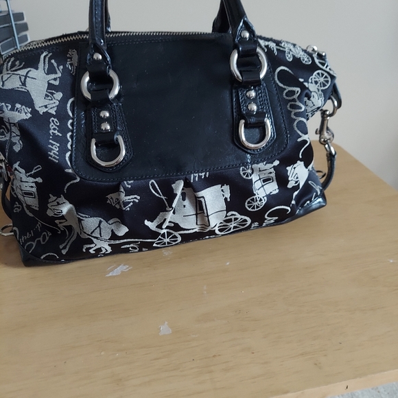 Coach purse - Picture 3 of 3